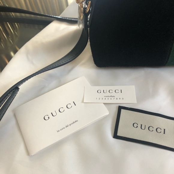 Gucci suede cross bag - Picture 3 of 14